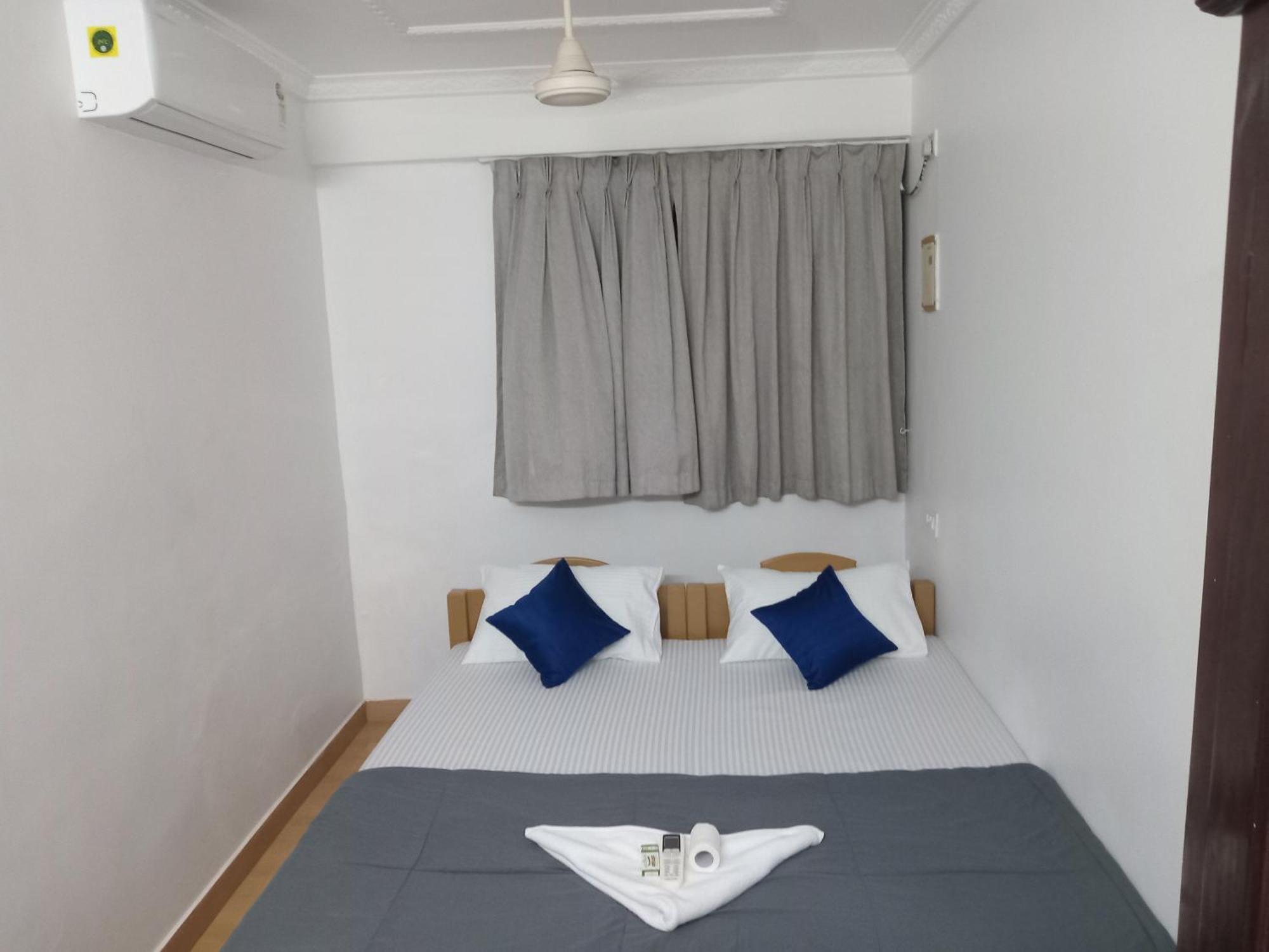 Xhostel Hostel Kochi Luaran gambar