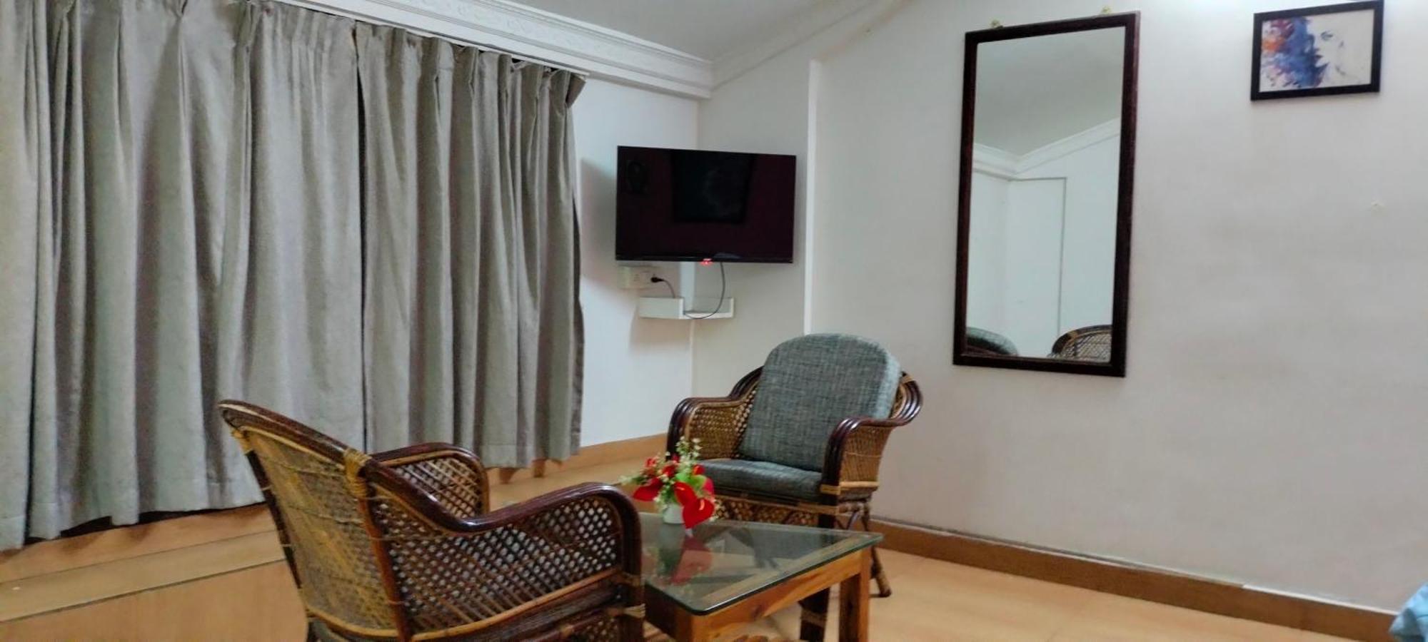 Xhostel Hostel Kochi Luaran gambar